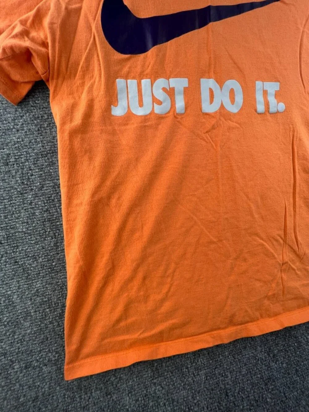 Nike Shirt Adult Medium Athletic Fit Orange Lightweight Short Sleeve Unisex